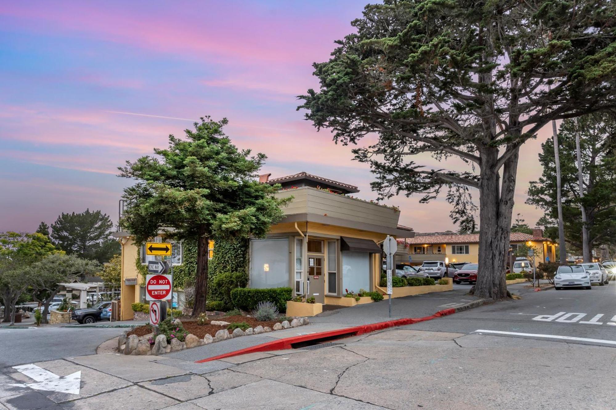 ベストウエスタン カーメルズ タウン ハウス ロッジ Carmel-by-the-Sea エクステリア 写真